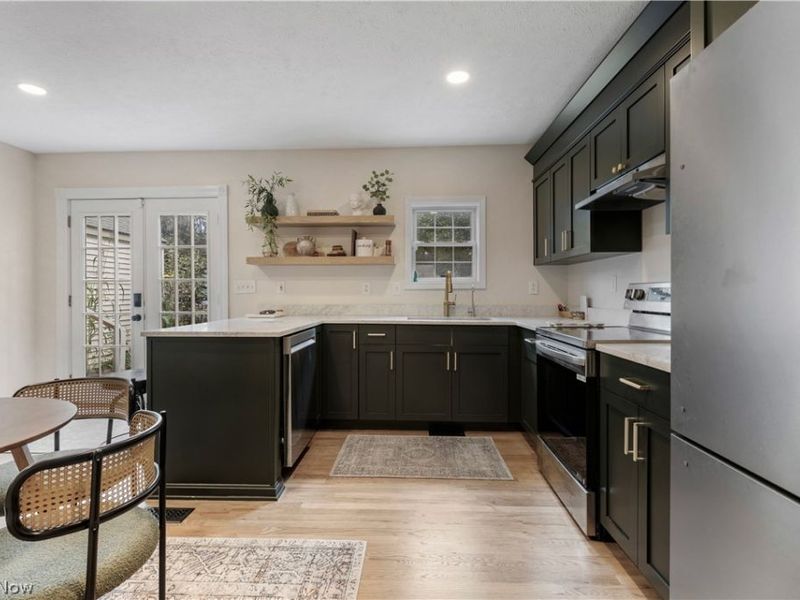 2581 W 11th Street, Cleveland, OH 44113 Photo 23