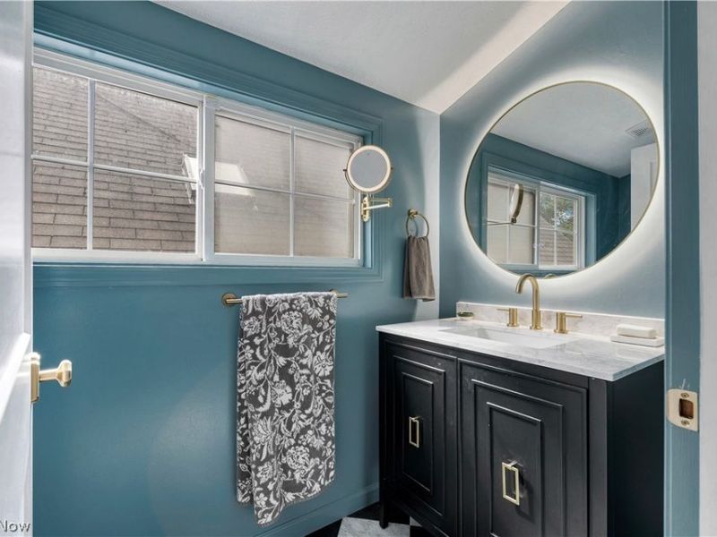 2581 W 11th Street, Cleveland, OH 44113 Photo 30