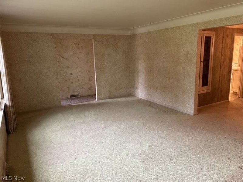 1782 Kenton Circle, Lyndhurst, OH 44124 Photo 8