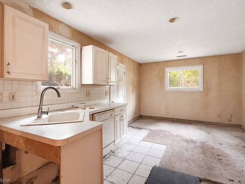 12402 Padua Drive E, North Royalton, OH 44133 Photo 19