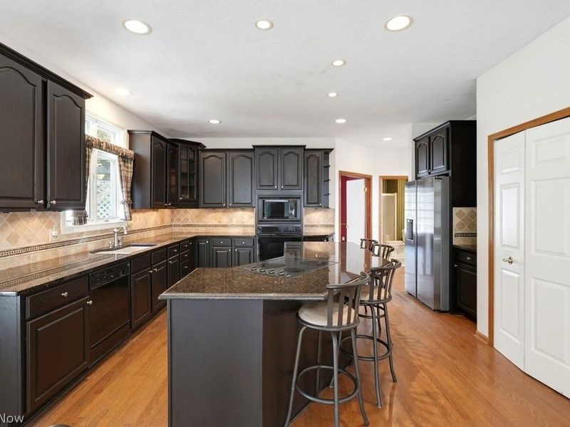 1541 Newton Pass, Broadview Heights, OH 44147 Photo 12