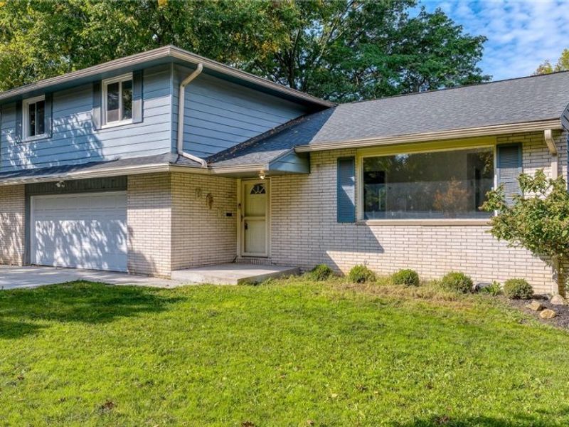 2120 Cedarview Drive, Beachwood, OH 44122 Photo 3