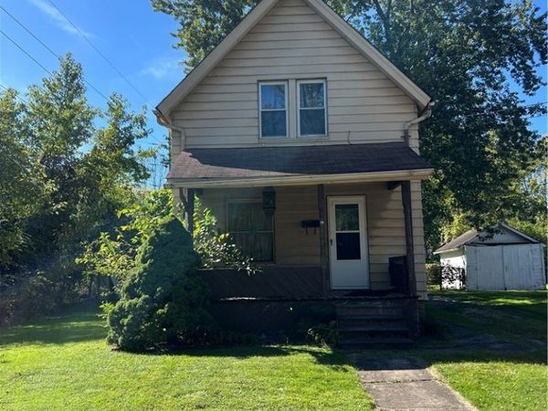 422 Iddings Avenue SE, Warren, OH 44483