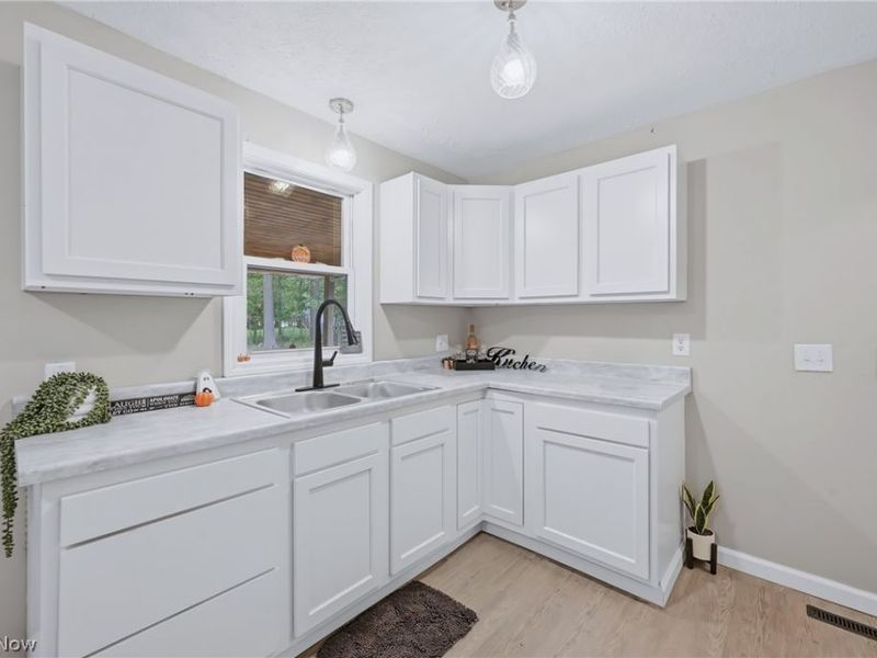 1613 Lillian Road, Stow, OH 44224 Photo 3