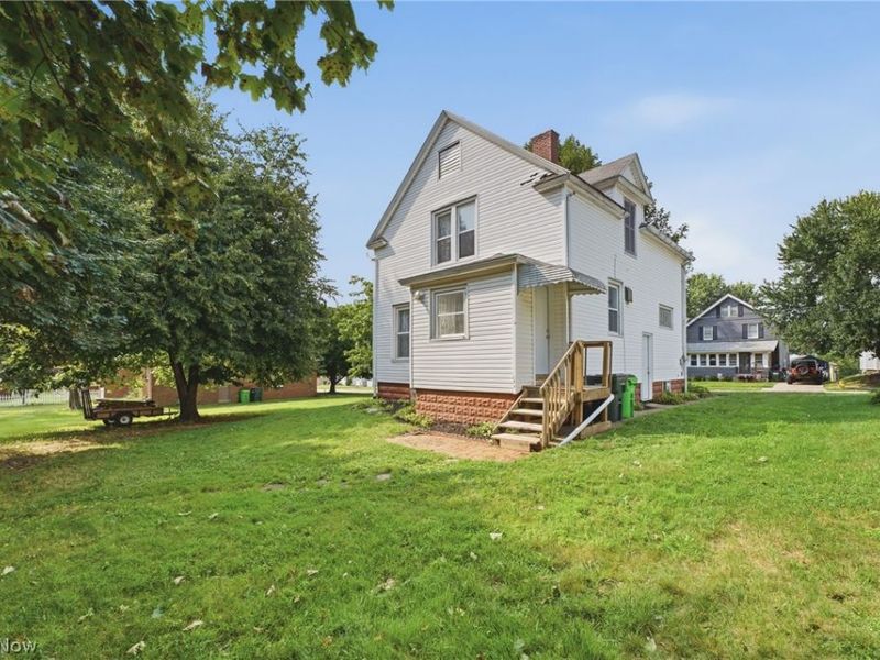 284 E Park Avenue, Barberton, OH 44203 Photo 4