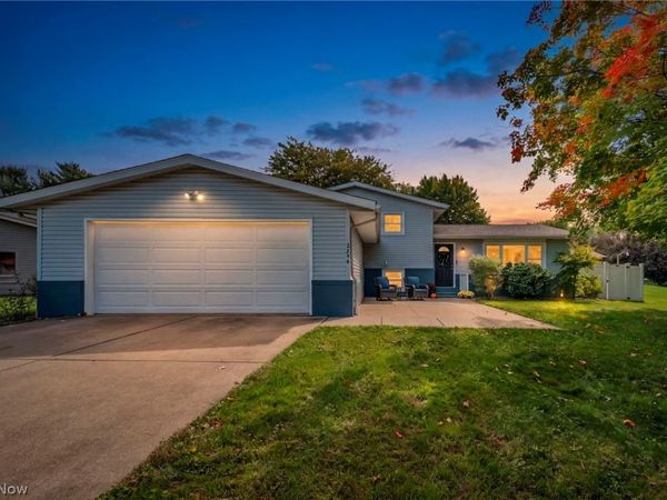 3246 Woodington Avenue SW, Canton, OH 44706