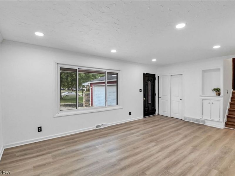 3637 Hunter Drive, North Olmsted, OH 44070 Photo 13