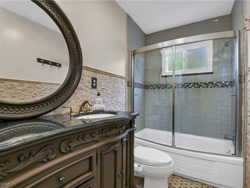 3637 Hunter Drive, North Olmsted, OH 44070 Photo 19
