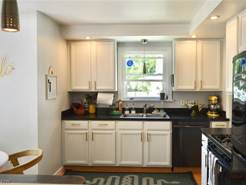 434 Glen Park Drive, Bay Village, OH 44140 Photo 13