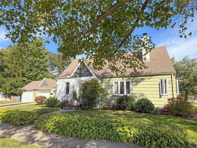 434 Glen Park Drive, Bay Village, OH 44140 Photo 2