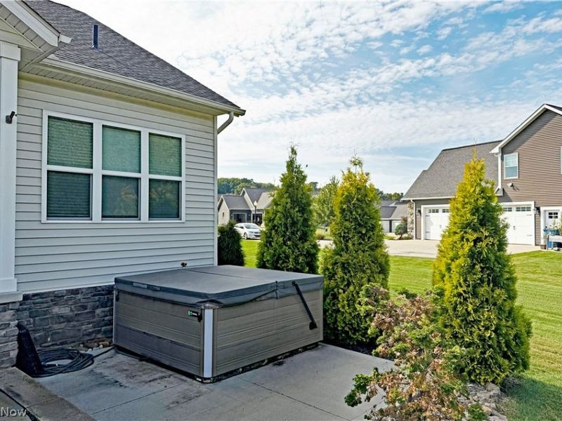490 Byberry Drive NE, Hartville, OH 44632 Photo 44