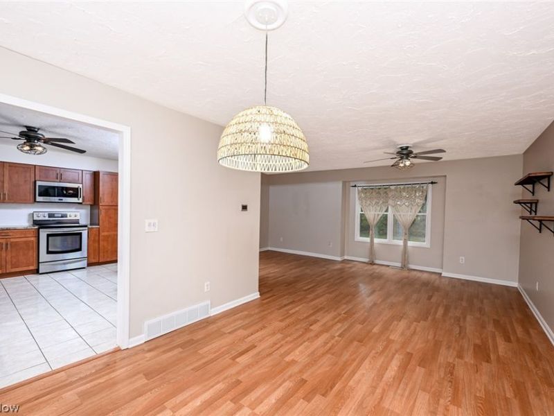 12945 Chamberlain Road, Aurora, OH 44202 Photo 6