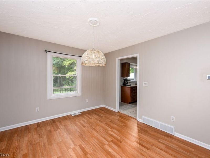 12945 Chamberlain Road, Aurora, OH 44202 Photo 8