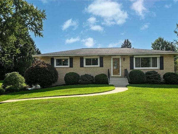 1420 Whitehall Drive, Mogadore, OH 44260