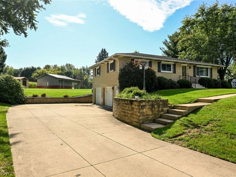 1420 Whitehall Drive, Mogadore, OH 44260 Photo 4