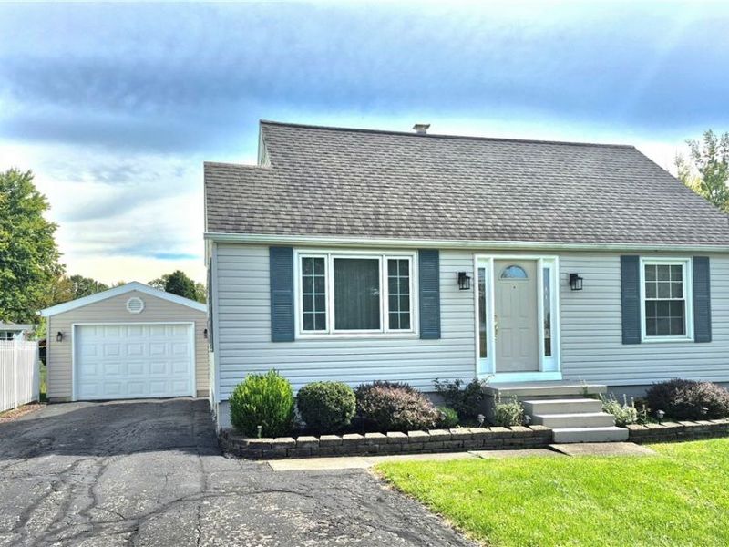 4546 N Leavitt Road NW, Warren, OH 44485 Photo 1