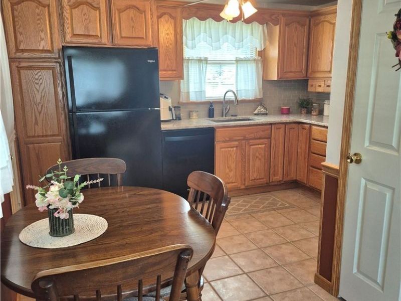 4546 N Leavitt Road NW, Warren, OH 44485 Photo 11