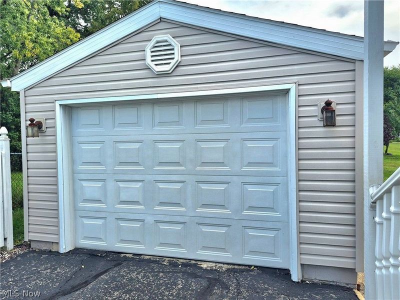 4546 N Leavitt Road NW, Warren, OH 44485 Photo 3