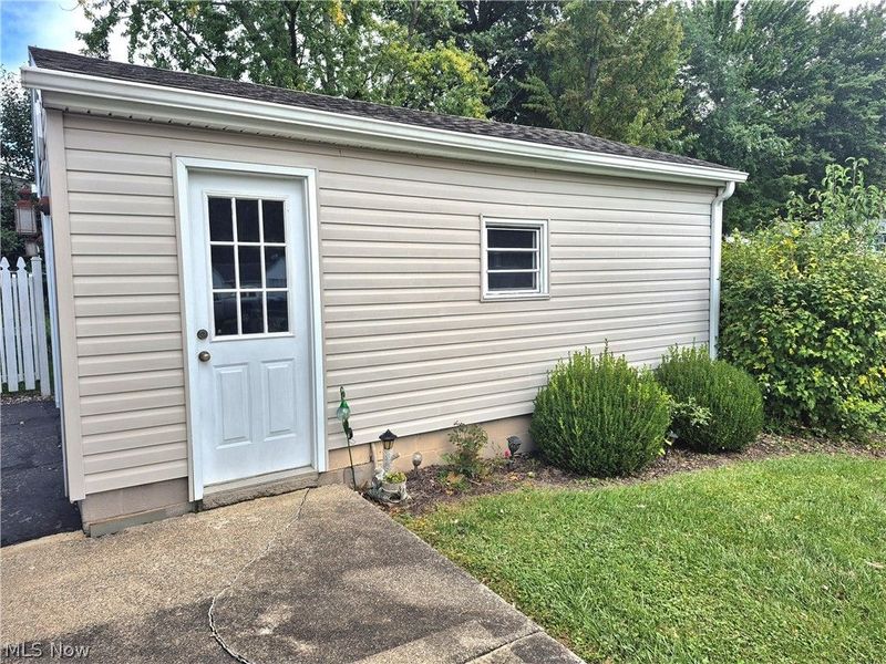 4546 N Leavitt Road NW, Warren, OH 44485 Photo 4