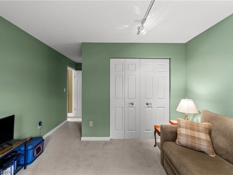 180 Fox Hollow Drive, Mayfield Heights, OH 44124 Photo 31