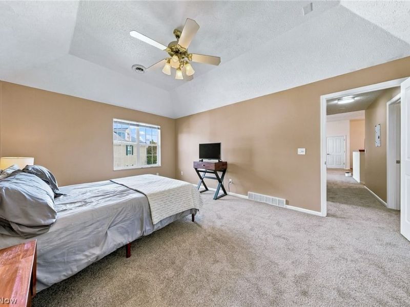 23453 Grist Mill Court, Unit 4, Olmsted Falls, OH 44138 Photo 23