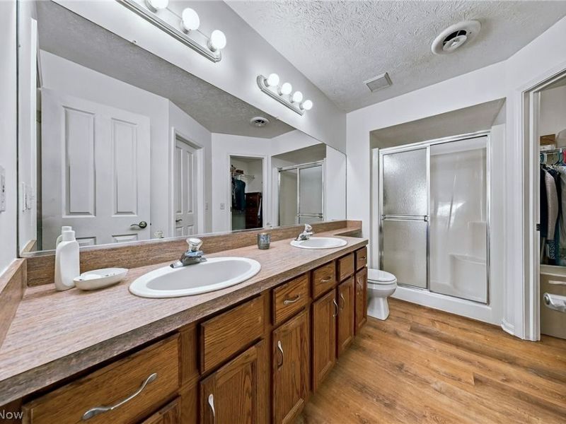 23453 Grist Mill Court, Unit 4, Olmsted Falls, OH 44138 Photo 24