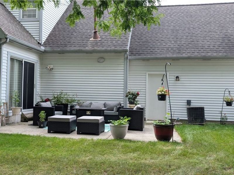 4865 Quarry Lane, Unit 61, Richmond Heights, OH 44143 Photo 5