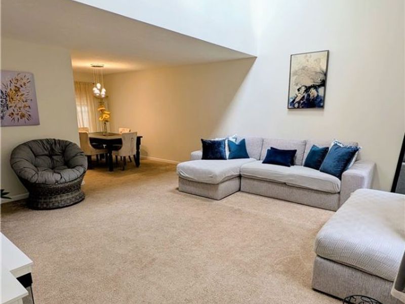 4865 Quarry Lane, Unit 61, Richmond Heights, OH 44143 Photo 8
