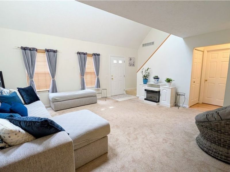 4865 Quarry Lane, Unit 61, Richmond Heights, OH 44143 Photo 9