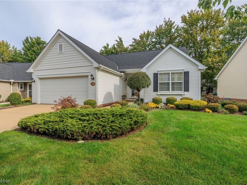 12168 Nutmeg Court, North Royalton, OH 44133 Photo 2
