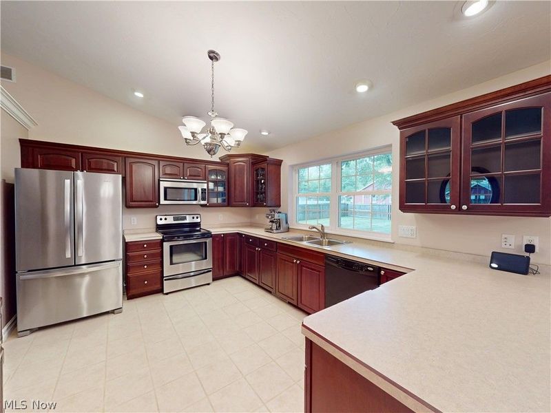 775 N Lake Street, Madison, OH 44057 Photo 4