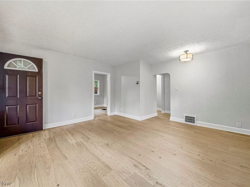 4541 Emerson Road, South Euclid, OH 44121 Photo 9