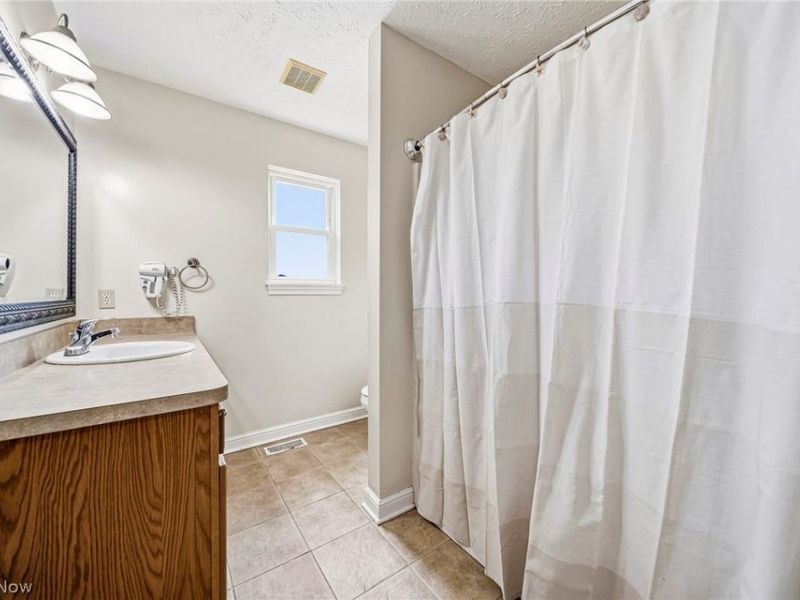 1121 Ashview Drive, Madison, OH 44057 Photo 20