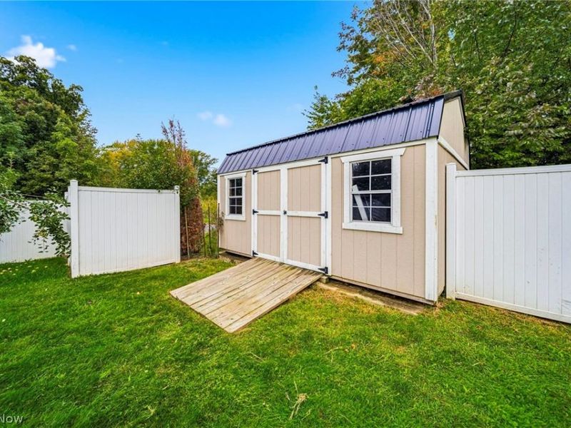 1121 Ashview Drive, Madison, OH 44057 Photo 31