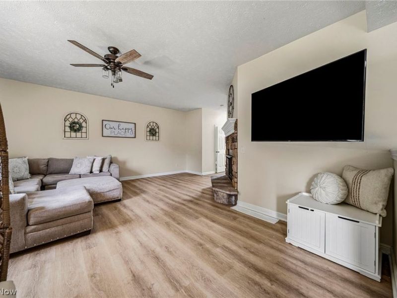 1121 Ashview Drive, Madison, OH 44057 Photo 5