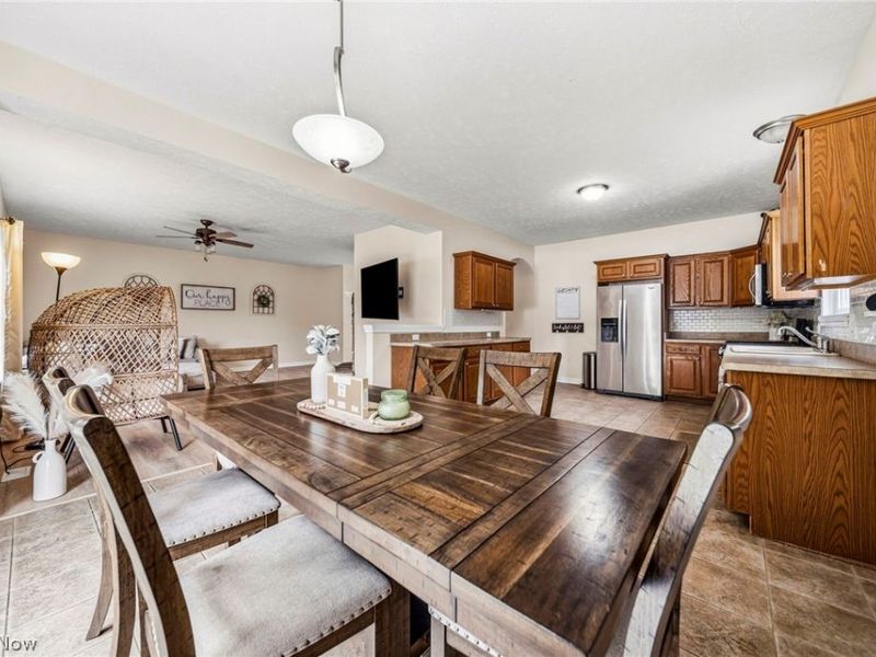 1121 Ashview Drive, Madison, OH 44057 Photo 9