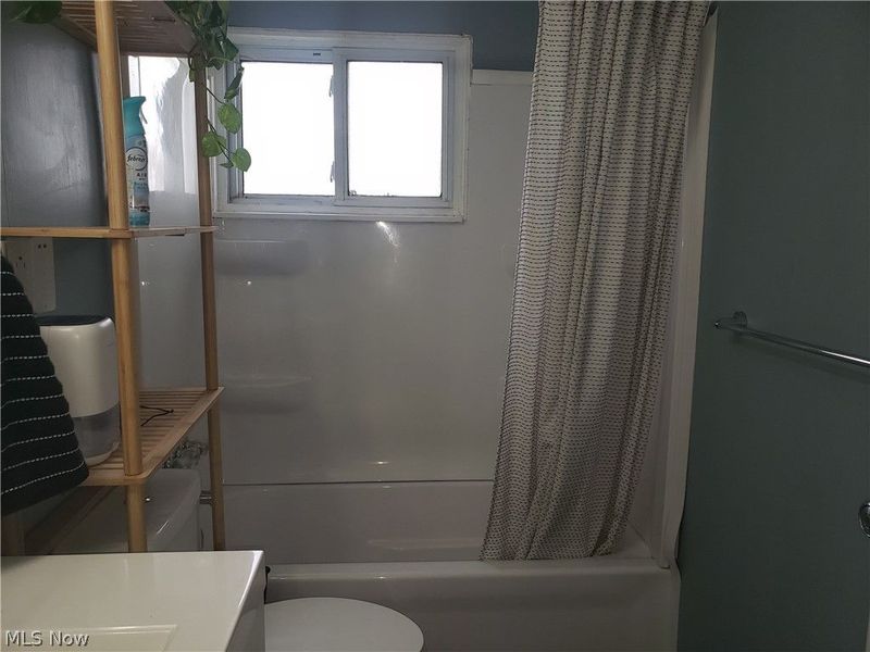 4314 Charleston Avenue, South Lorain, OH 44055 Photo 10
