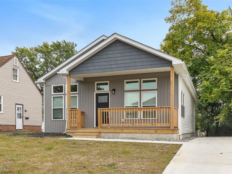 21206 Hansen Road, Maple Heights, OH 44137 Photo 2