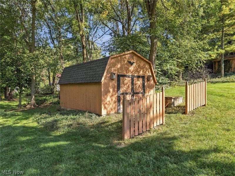 1367 Cherry Lane, Uniontown, OH 44685 Photo 23