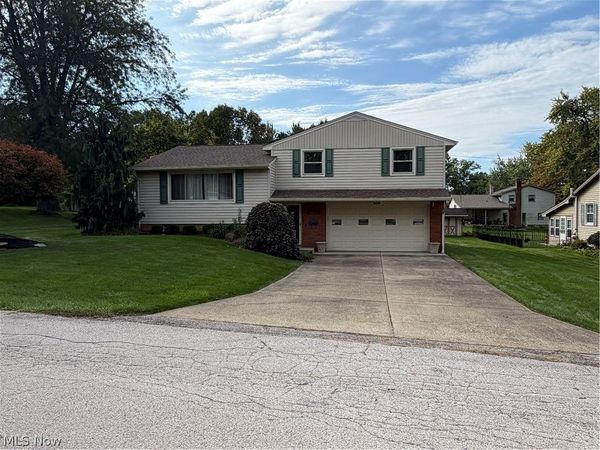 309 Bell Avenue, Columbiana, OH 44408