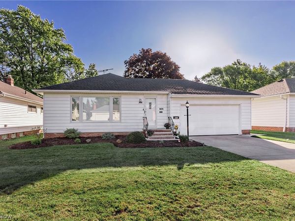 1673 Chelmsford Road, Mayfield Heights, OH 44124