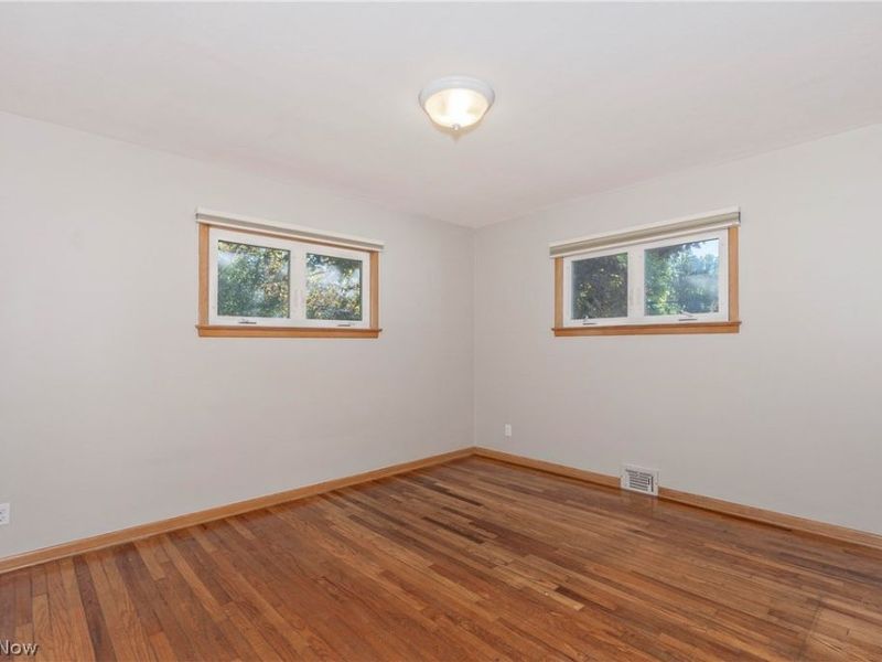 1673 Chelmsford Road, Mayfield Heights, OH 44124 Photo 17