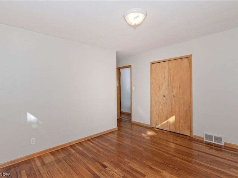 1673 Chelmsford Road, Mayfield Heights, OH 44124 Photo 19