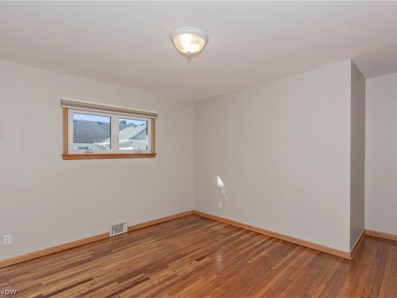 1673 Chelmsford Road, Mayfield Heights, OH 44124 Photo 20