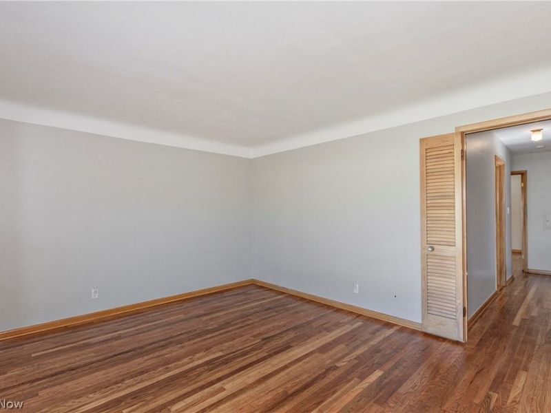 1673 Chelmsford Road, Mayfield Heights, OH 44124 Photo 4