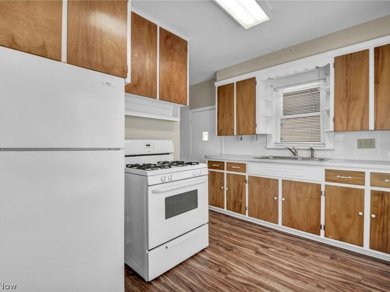 630 Barbara Avenue, Akron, OH 44306 Photo 10