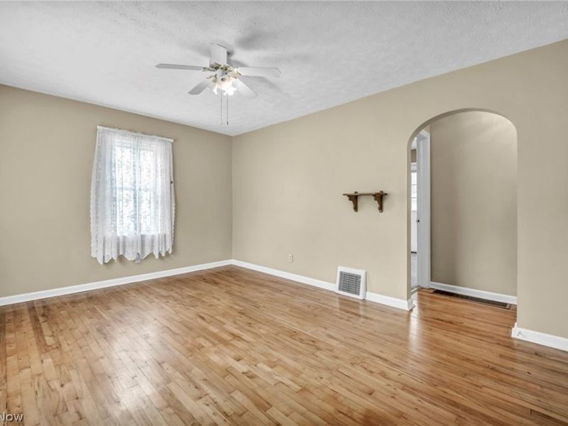 630 Barbara Avenue, Akron, OH 44306 Photo 7