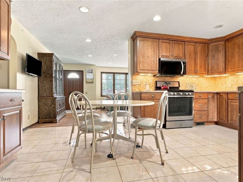 4107 Ashwood Street NW, Canton, OH 44708 Photo 10