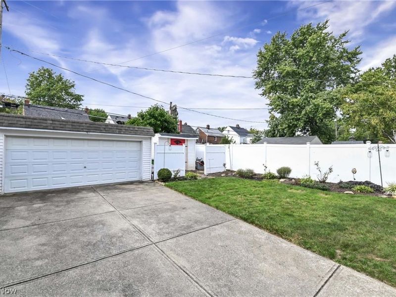 94 E 217th Street, Euclid, OH 44123 Photo 40