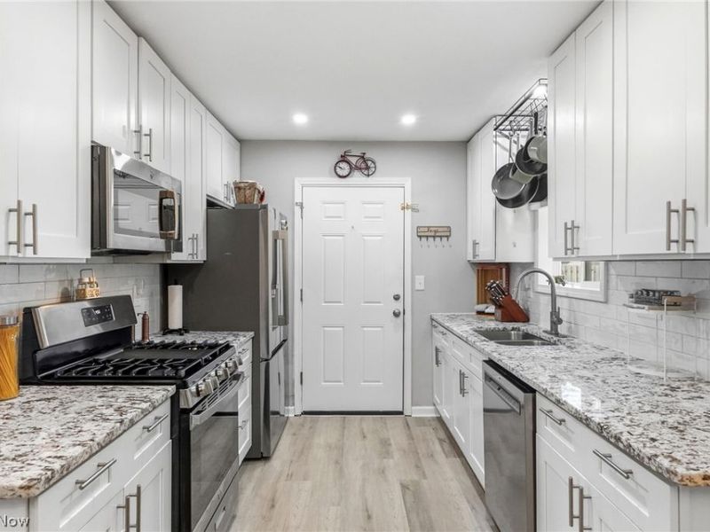7942 Bellflower Road, Mentor, OH 44060 Photo 18